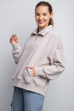 Load image into Gallery viewer, Effortless Essential Scuba Pullover - Light Mocha
