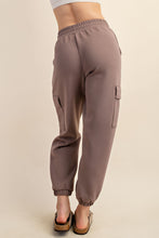 Load image into Gallery viewer, Effortless Essential Scuba Cargo Joggers - Mocha
