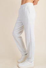 Load image into Gallery viewer, Effortless Essential Scuba Pipping Pants - Light Heather Grey
