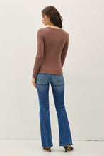 Load image into Gallery viewer, Best Of Basic Long Sleeve Tee - Mocha
