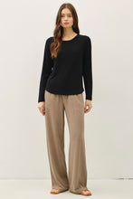 Load image into Gallery viewer, Best Of Basic Raglan Long Sleeve Top - Black
