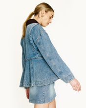 Load image into Gallery viewer, Evon Peplum Jacket - Blue Denim
