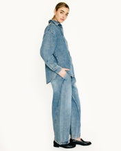 Load image into Gallery viewer, Evon Pleated Jeans
